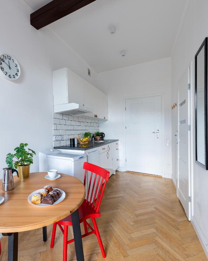 Wspolna 54A - Red - Good Apartments Warsaw Ngoại thất bức ảnh